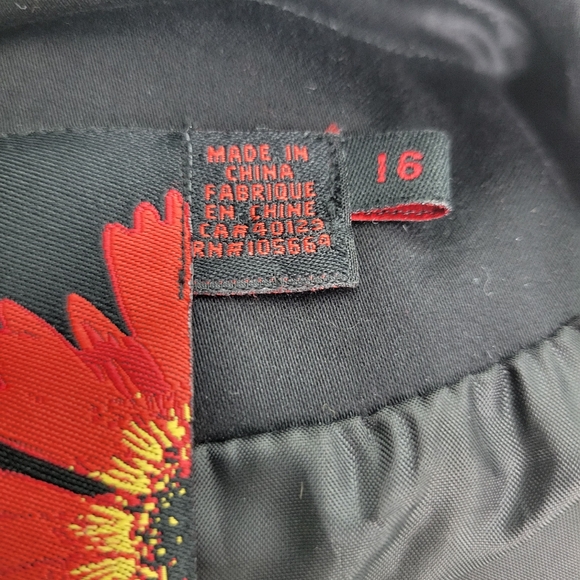 Debbie Shuchat Embroidered Jacket /Blazer Hook closures Size 16 Black 97% Cotton - Picture 13 of 16